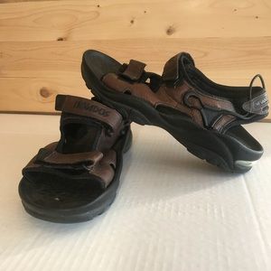 Men’s Nevado’s Sandals Size 12 Like New